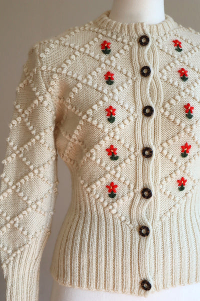 80s Off White Red Flower Embroidery Austrian Cardigan