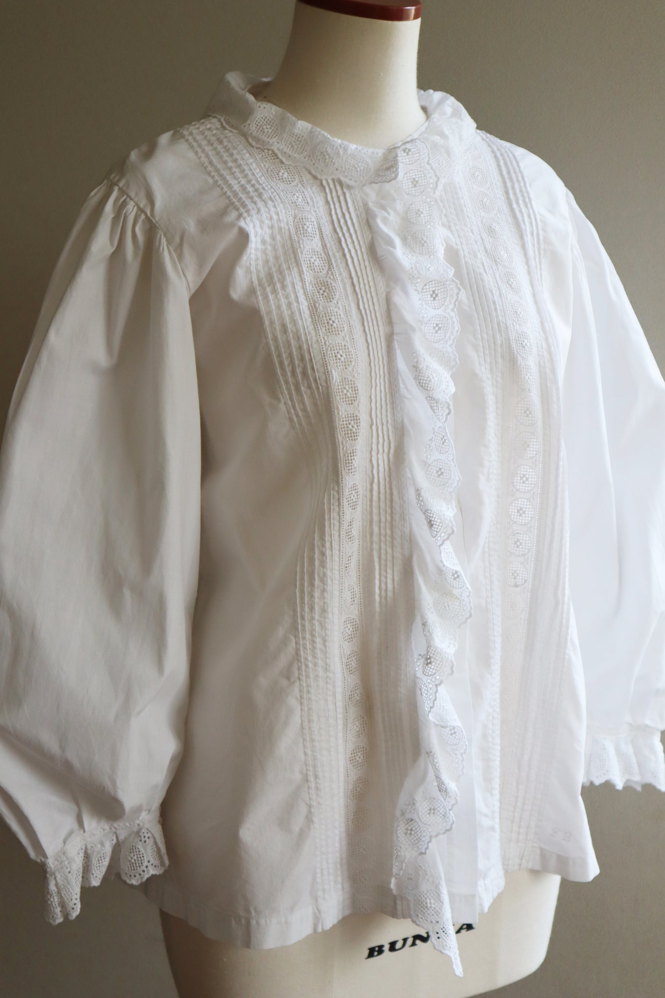 1910s Ruffle Lace Tuck Design Blouse