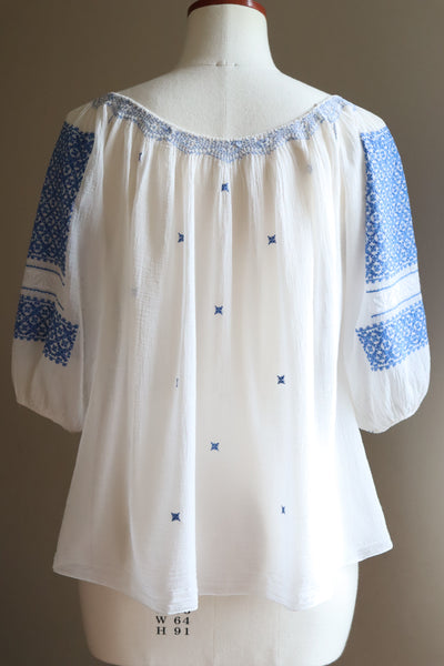 1940s Blue Embroidered Short Sleeves Romanian Blouse