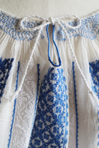 1940s Blue Embroidered Short Sleeves Romanian Blouse