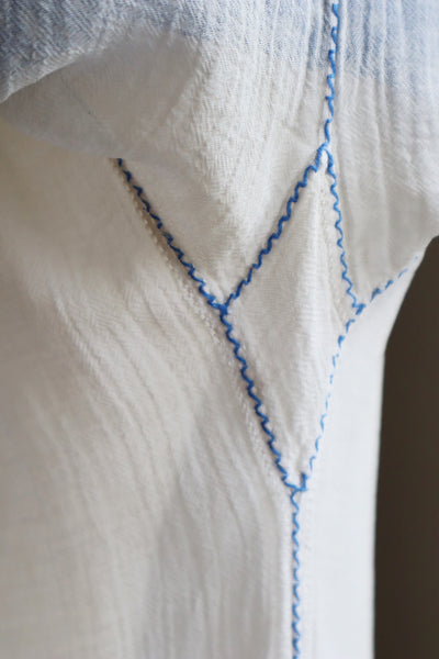 1940s Blue Embroidered Short Sleeves Romanian Blouse