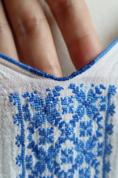 1940s Blue Embroidered Short Sleeves Romanian Blouse