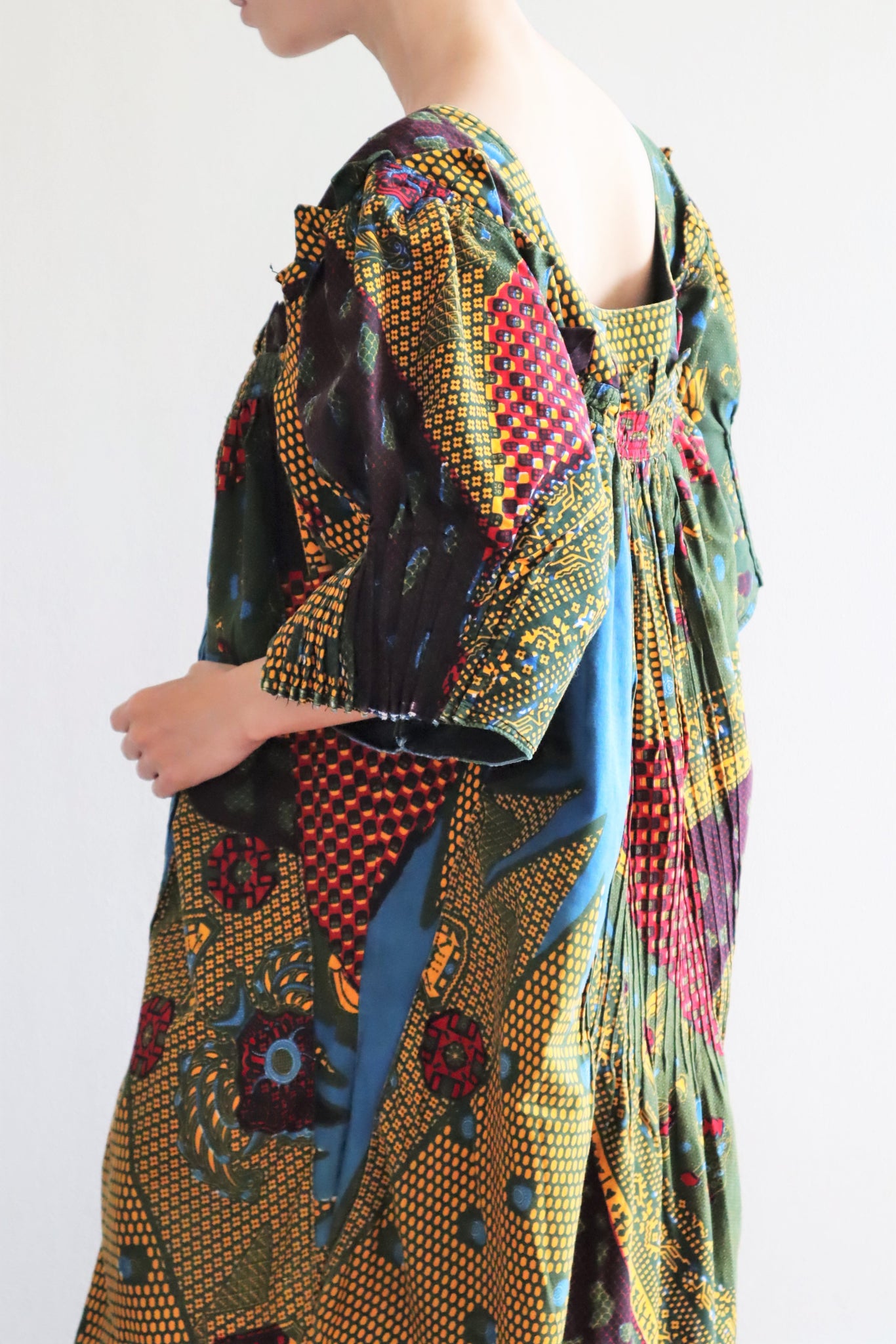 80s Puff Sleeve African Print Dress