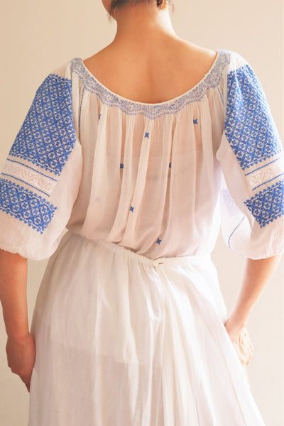 1940s Blue Embroidered Short Sleeves Romanian Blouse