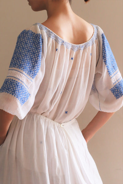 1940s Blue Embroidered Short Sleeves Romanian Blouse