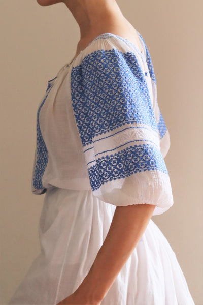 1940s Blue Embroidered Short Sleeves Romanian Blouse