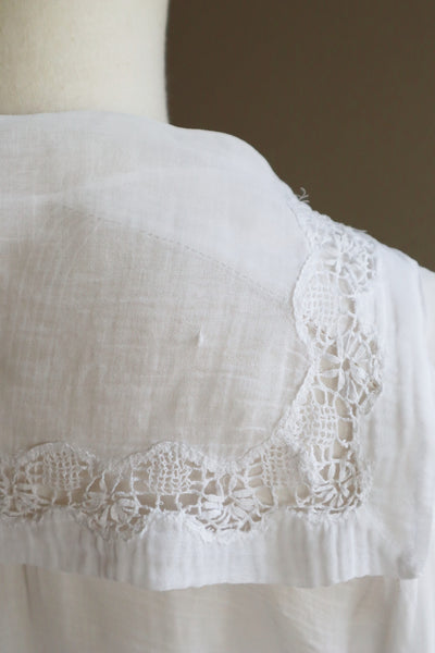 1910s White Embroidered Muslin Cotton Blouse