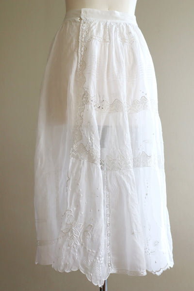 1900s Hand Sewn Embroidered Flower Muslin Cotton Skirt