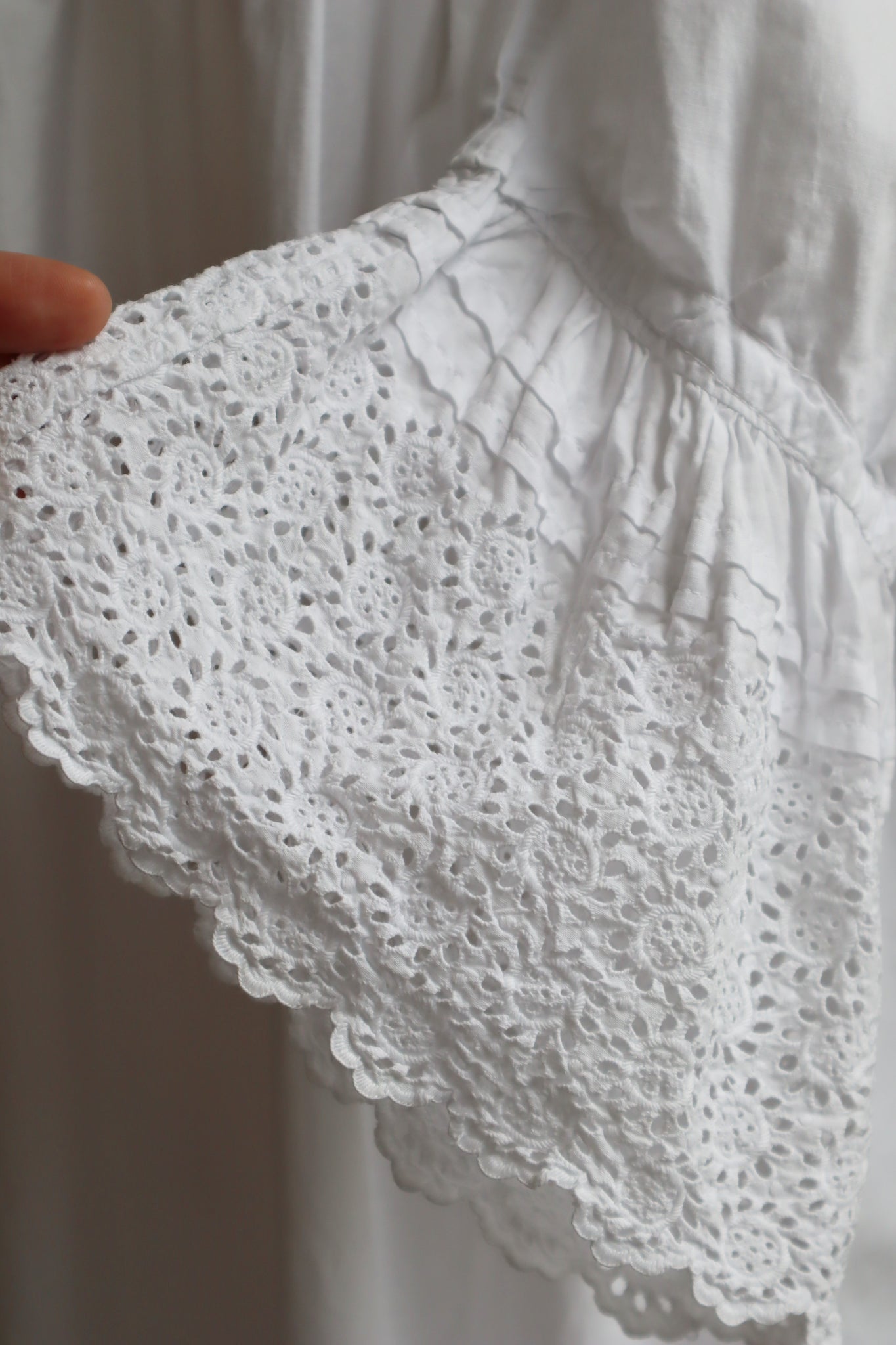 1900s Edwardian Broderie Anglaise Lace Dress