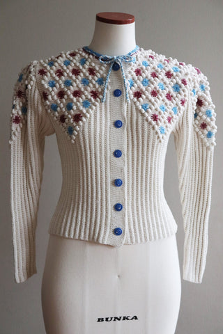 40s Austrian Hand knit Cardigan Embroidered Flowers Ivory XS~S