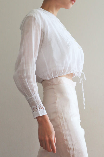 1910s White Embroidered Muslin Cotton Blouse