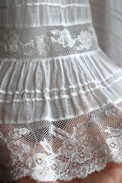 1910s Thin Cotton Wide Lace Beautiful Skirt